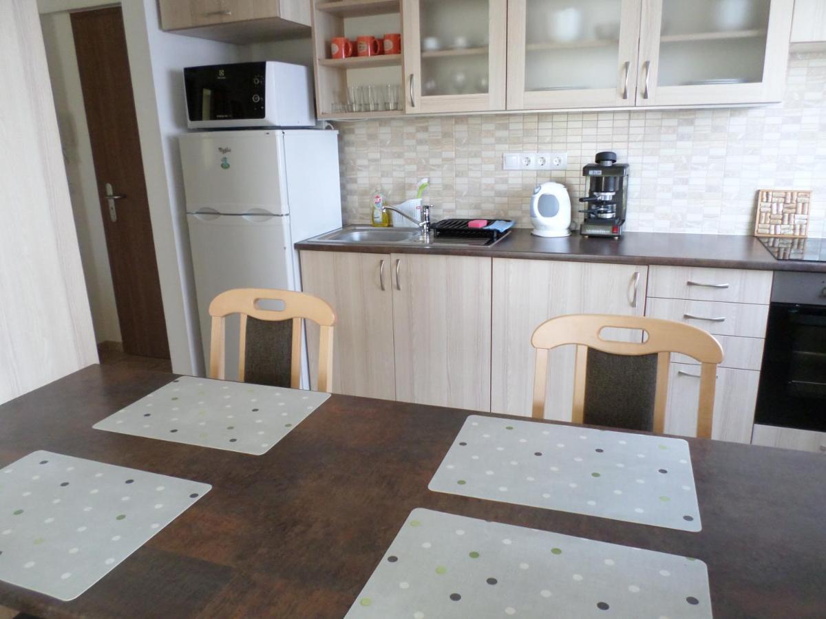 Lakoparki Apartman Veszprém Екстериор снимка