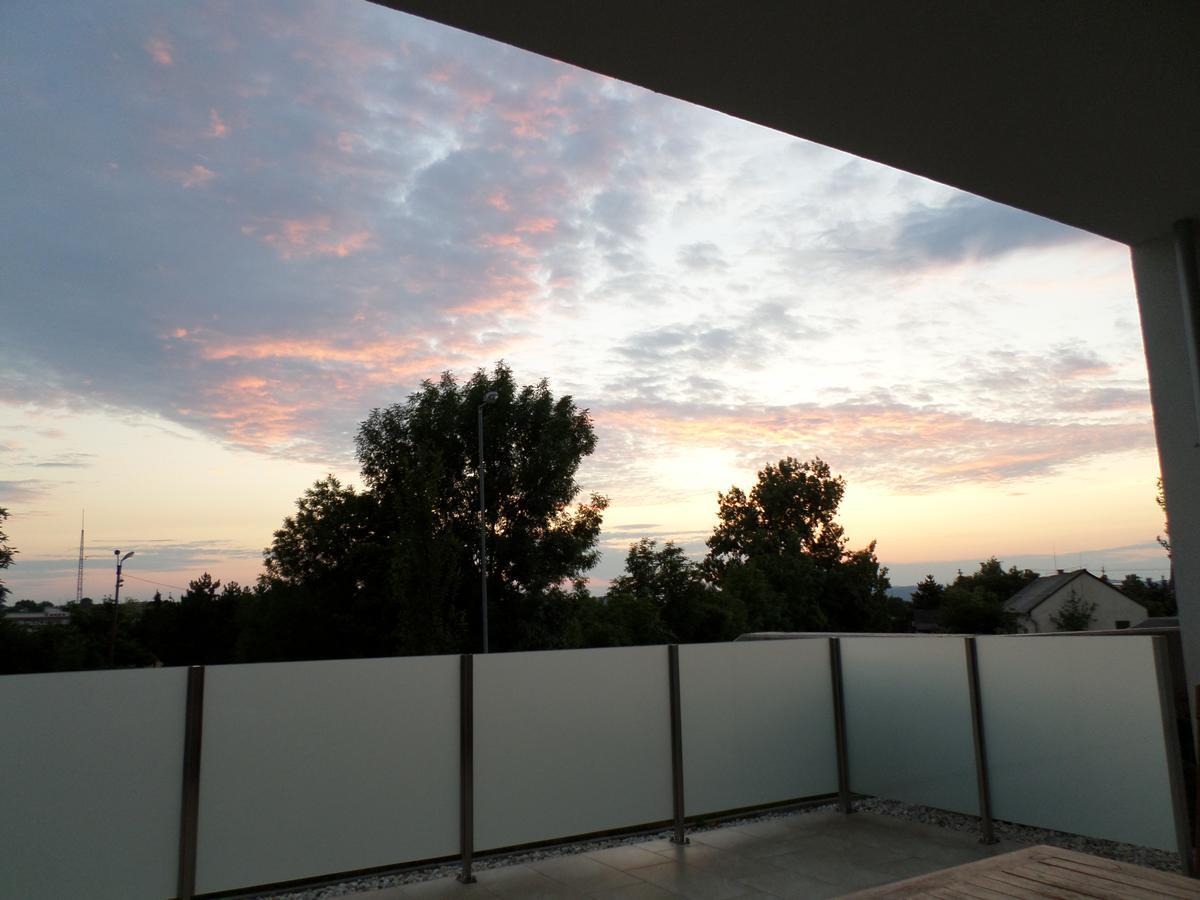 Lakoparki Apartman Veszprém Екстериор снимка