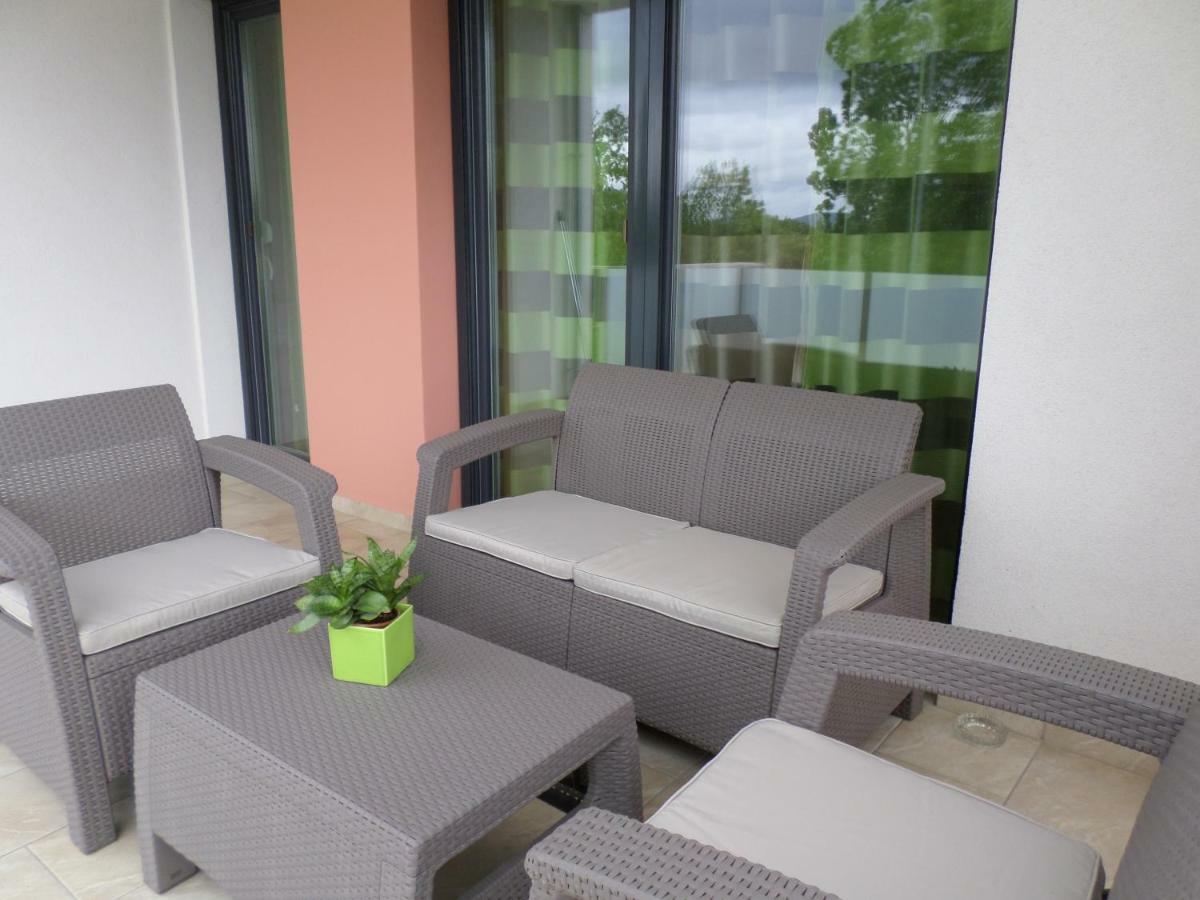 Lakoparki Apartman Veszprém Екстериор снимка
